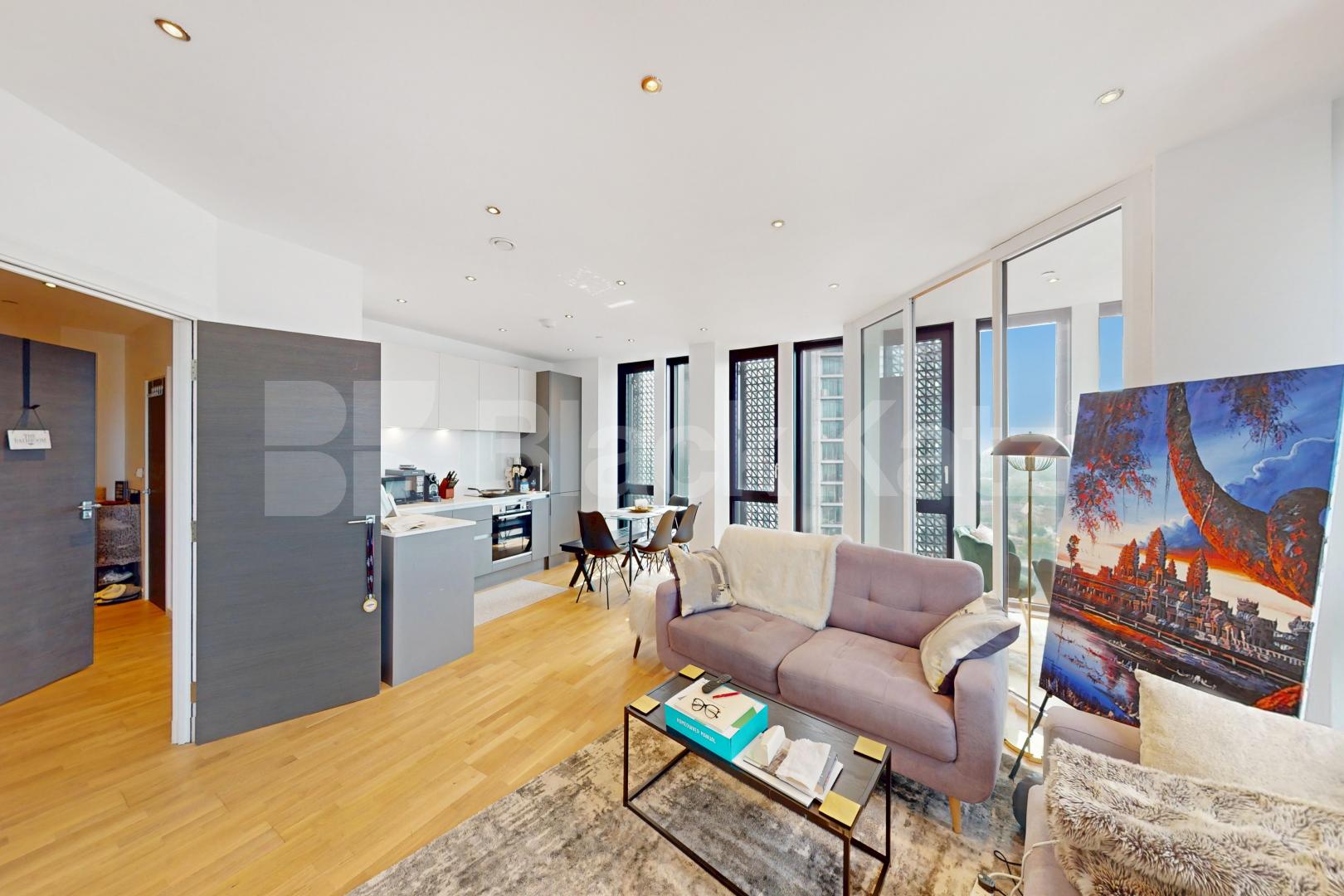 Stylish & contemporary & boasting 830 Sq. Ft. of living & entertaining space The Ceramic Building - Newington Causeway , Borough